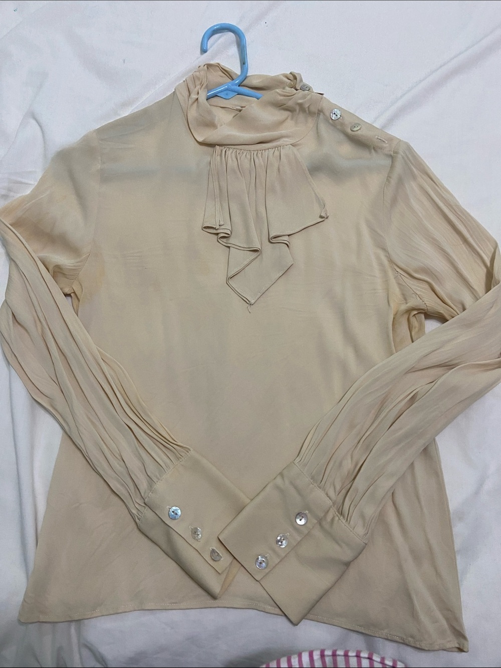 Gorgeous 100% silk ruffle front blouse